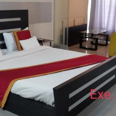Hotel Little Palace Dibrugarh Εξωτερικό φωτογραφία