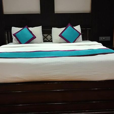Hotel Little Palace Dibrugarh Εξωτερικό φωτογραφία