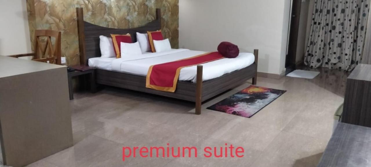 Hotel Little Palace Dibrugarh Εξωτερικό φωτογραφία